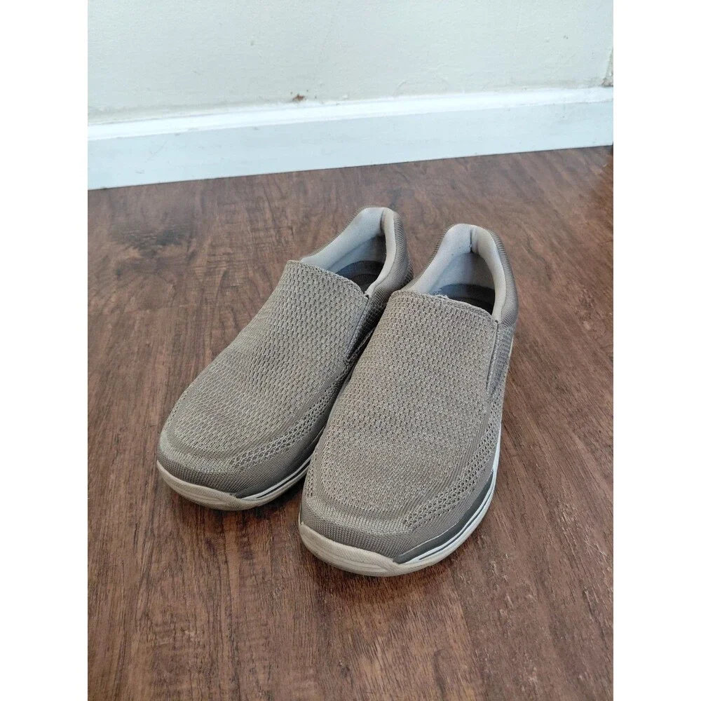 Skechers Memory Foam Relaxed Fit Air Cooled Men Size  8.5 Slip-On Loafers Brown